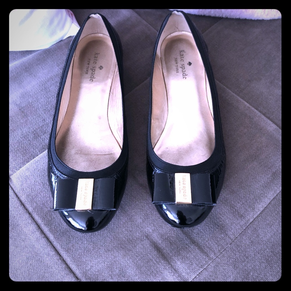 Kate spade bow black patent flats size 9.